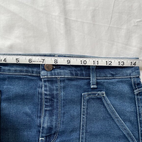 7 for All Mankind, Women's Jean Mini Skirt, Size. 28, Front pockets - Picture 3 of 6